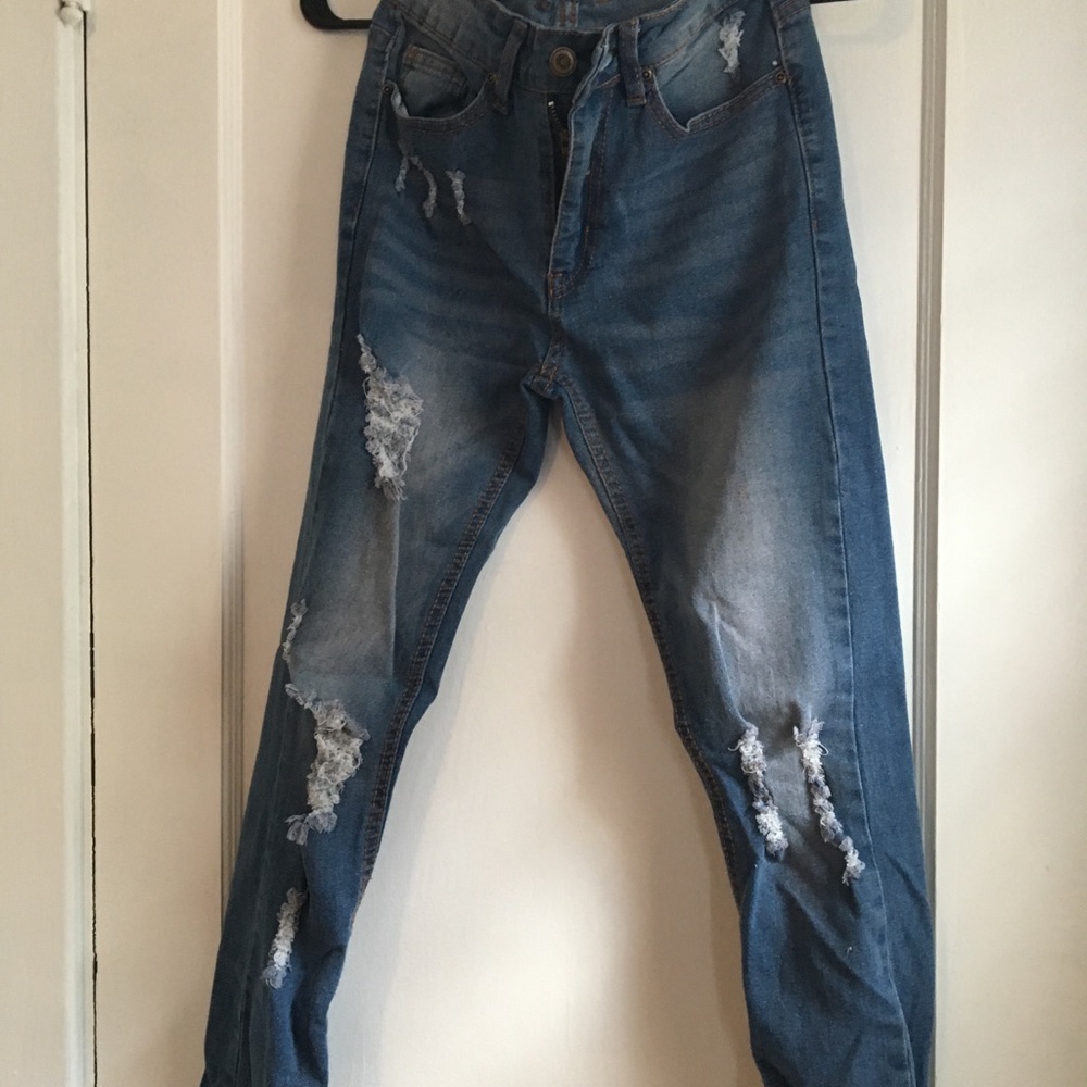 Distressed Skinny Jeans